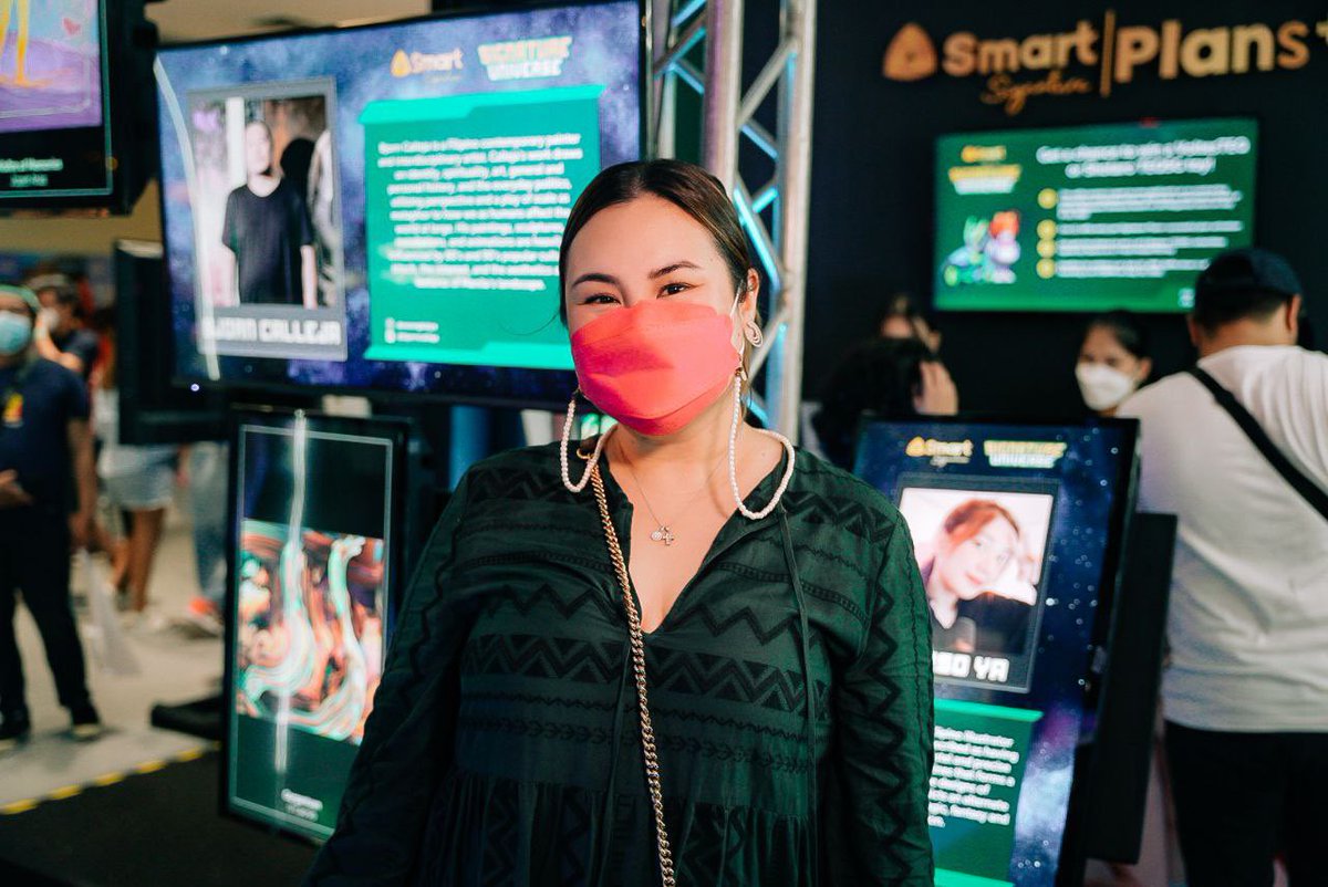 LiveSmart's tweet photo. Spotted π: @suzy899 in the Smart Signature booth during the last day of #SmartToyCon 2022 https://t.co/9tpsGSDgdw
