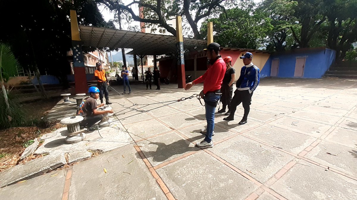 I Promoción del Curso de Operador de Rescate con Cuerdas Impartido en el Municipio #MBI #Entrenamiento #Formacion #Capacitacion #Adiestramiento #2022 #Rescue #Sistema #Sar #Rope #Belay <a href="/vol_aragua/">voluntarios aragua</a> <a href="/VoluntarioxVzla/">Voluntarios por Venezuela</a> <a href="/pcmbi/">pcmbi</a>