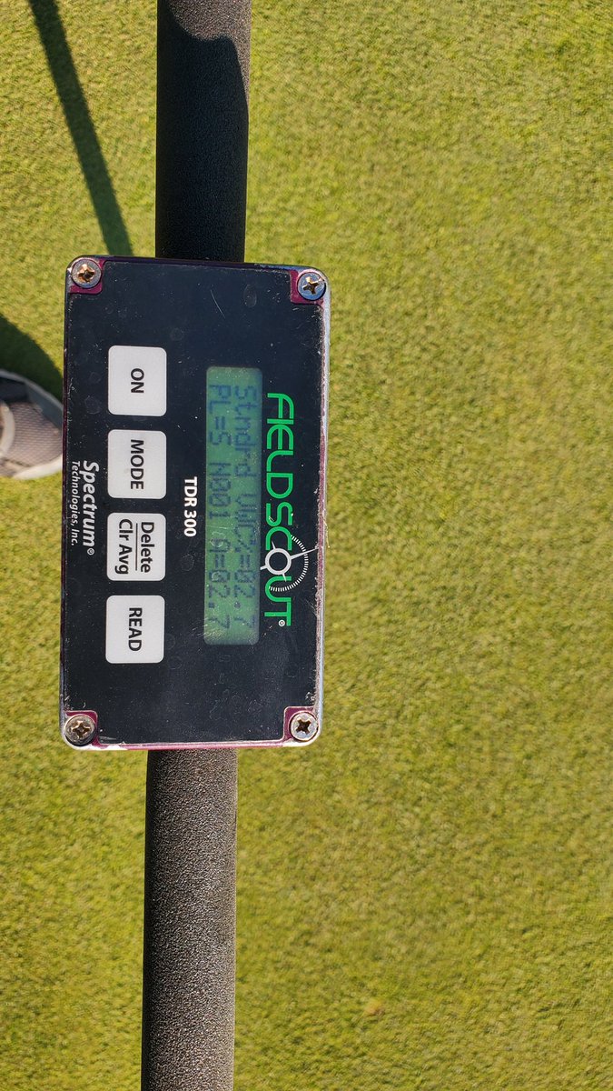 r_lehman22's tweet photo. Going to be a fun afternoon today. 12 days no rain with mid to high 80's has the ponds dropping quick. No relief in sight (90's this week). #bringontherain #handwatering #grinding https://t.co/h2Px5UAThs