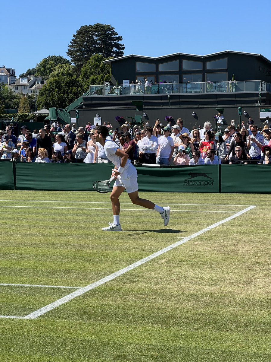 NefiAlarcon's tweet photo. Great day for some Tennis! 🎾 #Wimbledon https://t.co/cewaXObDA8