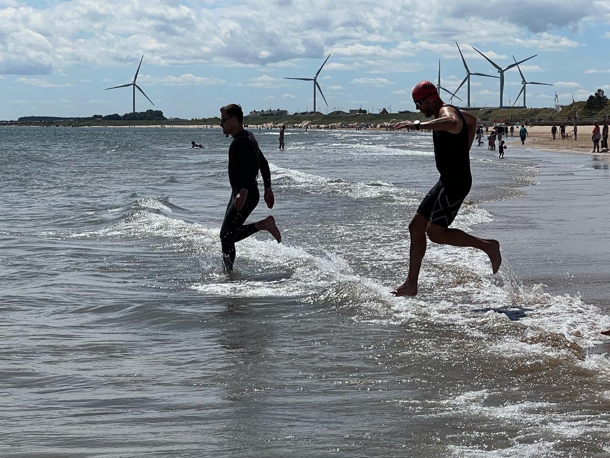🏖Yesterday saw our annual beach training session take place at Bridlington South Beach in the blazing summer sun! 

The amazing day saw athletes both experienced and fresh to the sport receive in depth coaching on  everything sea and sand has to throw at Biathle!