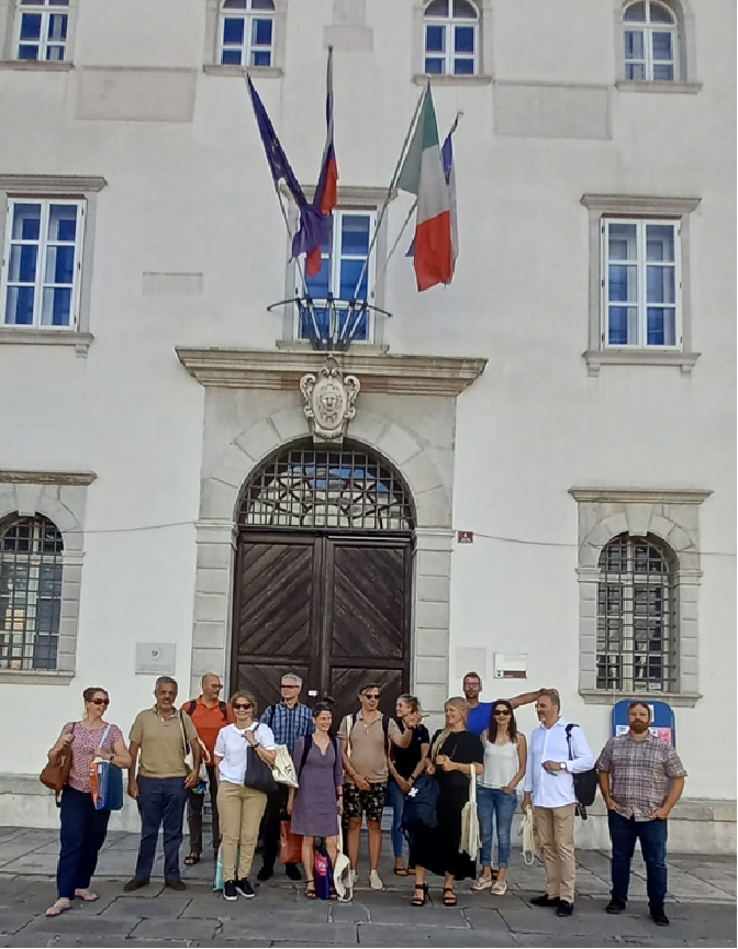 FMendesPalma's tweet photo. Universidade Católica Portuguesa na Universidade de Primorska, Koper, Eslovénia.
#portugal #UniversidadeCatolicaPortuguesa #internationalization #globalengagement #highereducation  #europeanuniversity #wetransformeurope #Transform4europe #europe https://t.co/7za8dSdJFl