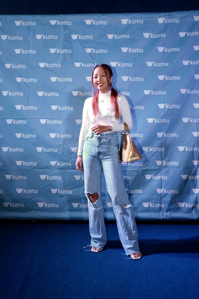 kumuPH's tweet photo. PBB KUMUNITY YARN?! Manifesting more collab soon on Kumu! 💙💙💙@jordz_andrews @BenedixRamos @Karen_Bordador @sehamburger @thamaraalxndria @Xoloveskath_ @pbbgin 

#KumuMovieNight #KumuPH https://t.co/M39bN0Ee0U