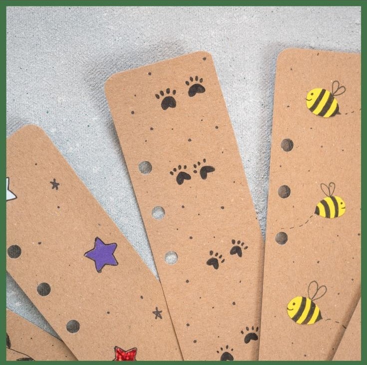 🔬 ‘D' is for 'Details' 🔬
I have to say that I am a big fan of the little things when it comes to handmade items. I think it is these details that really make something extra special especially when they can be customised to suit the receiver!