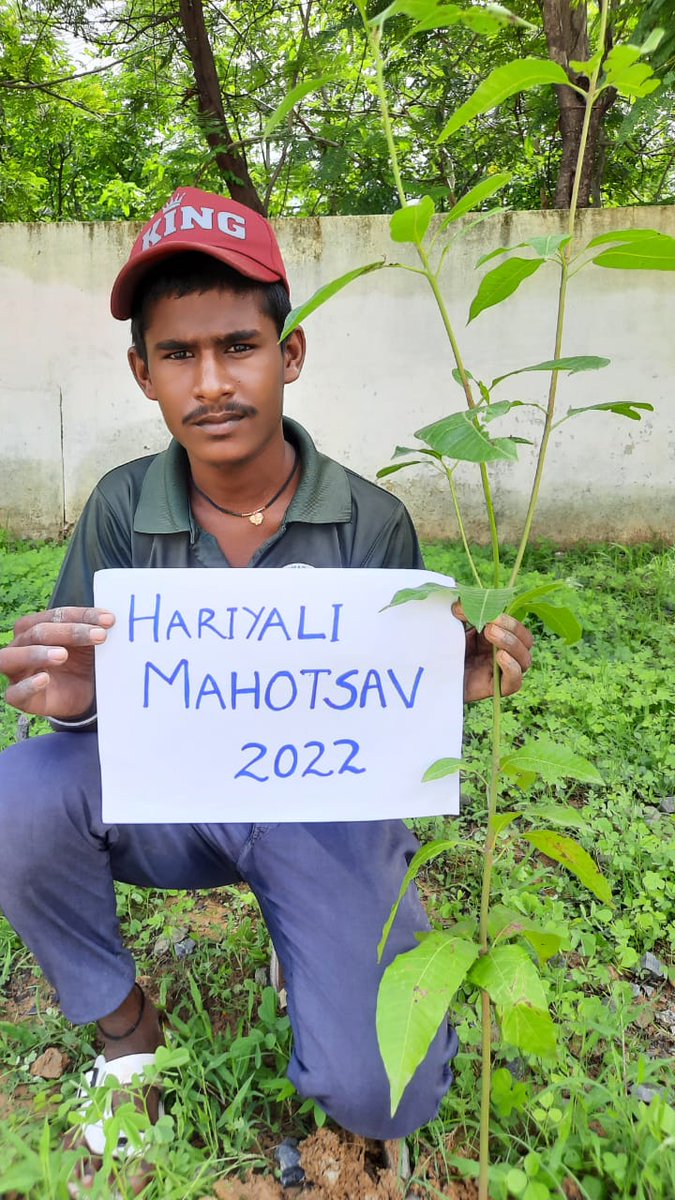 BodiesNature's tweet photo. @moefcc @UNEP @UNCCD @UNFCCC @PlantForThePlan 
@_SubratSahoo 
#HariyaliMahotsav2022
#VanMahotsav2022
#PlantationDrive
#AtButaParaBesideArpaRiver
#Plant4Earth
#NatureBodiesEcoClubBilaspur https://t.co/0JE5iFi4NR