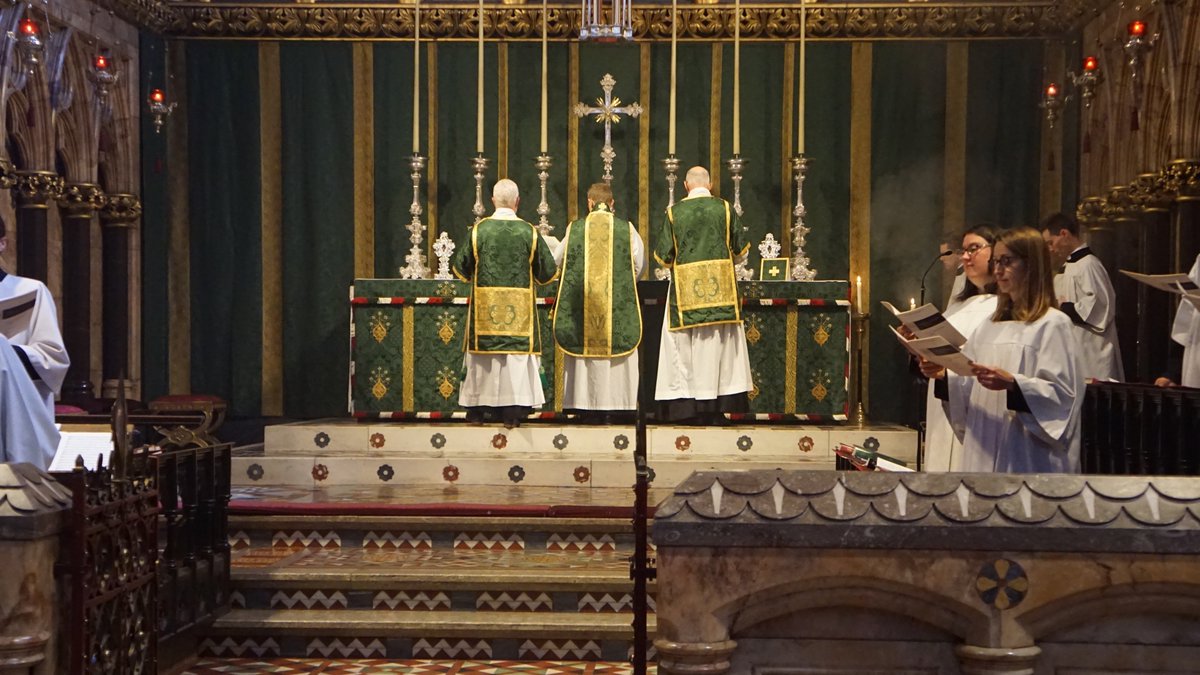 ASMSLondon's tweet photo. Our new green High Mass vestments were used for the first time this morning after being blessed by Bishop Jonathan last week. We are grateful to all who contributed to them. Watch the liturgy for Trinity 4 again here: https://t.co/IvJCq8GZtp https://t.co/1xedm9smvt