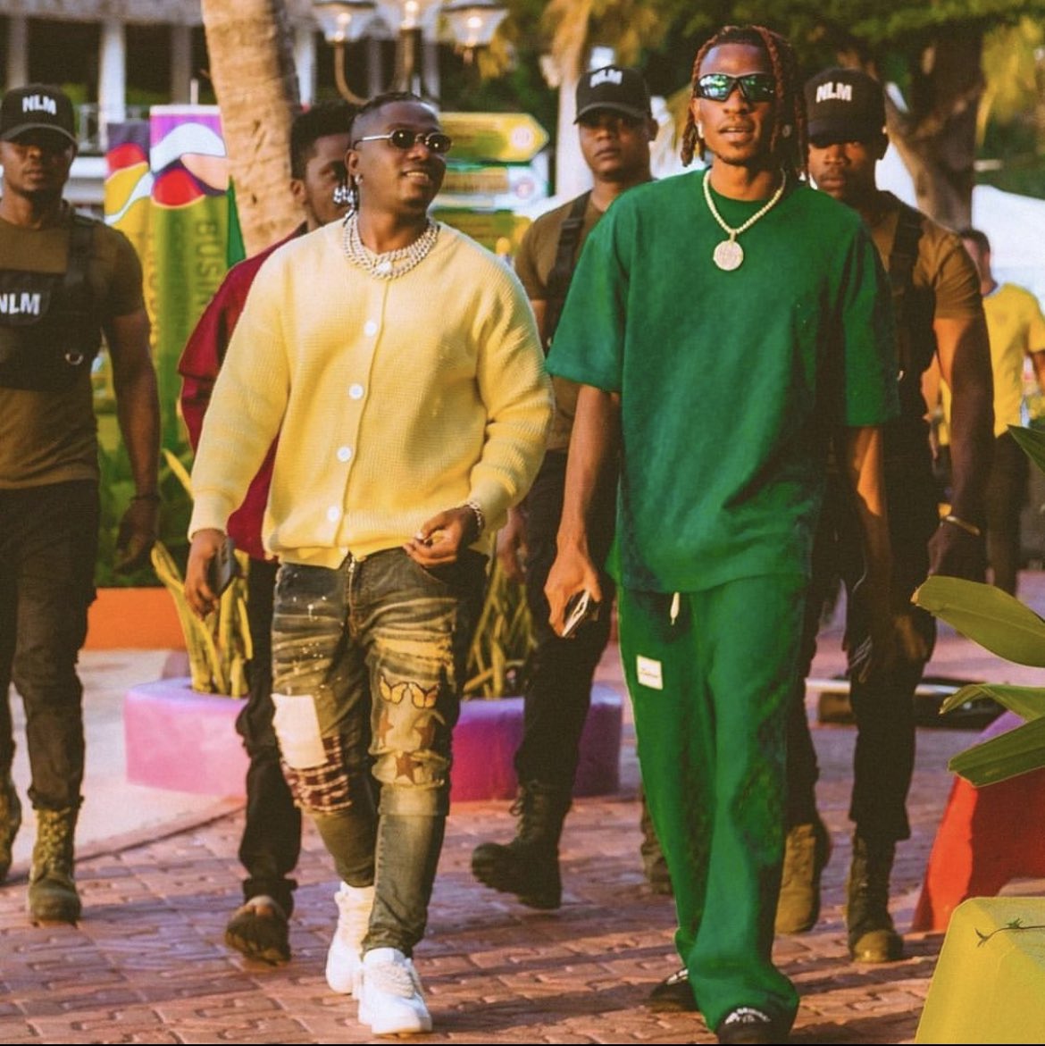 KrizBeatz_'s tweet photo. Connecting the world with music & culture @Rayvanny ❤️ #WorldWave #WildParty 🌎🇹🇿 🇳🇬 https://t.co/zvNYm03x1O