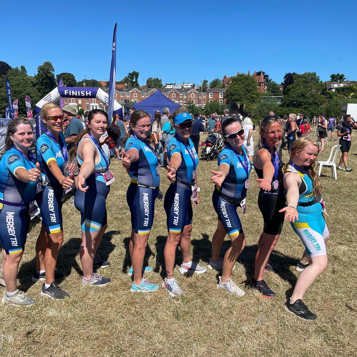 bigbaddoctor's tweet photo. Supporting the better halves in Chester at the Deva Divas Triathlon 

The @mersey_tri support squad the real foundation of the success 😉😉
#triathlon #merseytri #devadivas #chester #SundayMotivation #swimbikerun https://t.co/O25uow09hv