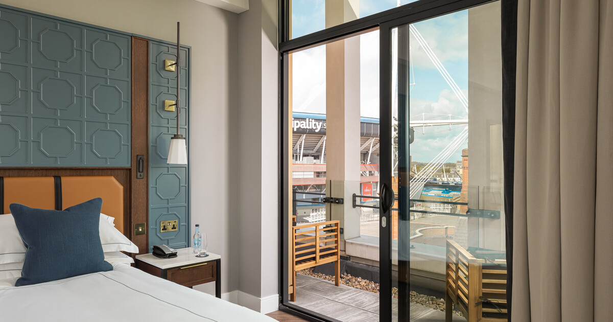 theparkgatehotel (@parkgatehotel) on Twitter photo Upgrade your gameday experience with our #AutumnNationSeries2022 packages🏉
Witness the <a href="/WelshRugbyUnion/">Welsh Rugby Union 🏴</a> vs <a href="/AllBlacks/">All Blacks</a> game on 5th Nov, followed by a luxury stay & breakfast at The Parkgate from £287 per room. Enjoy an experience you'll never forget: bit.ly/3bWhFqS Upgrade your gameday experience with our #AutumnNationSeries2022 packages🏉
Witness the <a href="/WelshRugbyUnion/">Welsh Rugby Union 🏴</a> vs <a href="/AllBlacks/">All Blacks</a> game on 5th Nov, followed by a luxury stay & breakfast at The Parkgate from £287 per room. Enjoy an experience you'll never forget: bit.ly/3bWhFqS