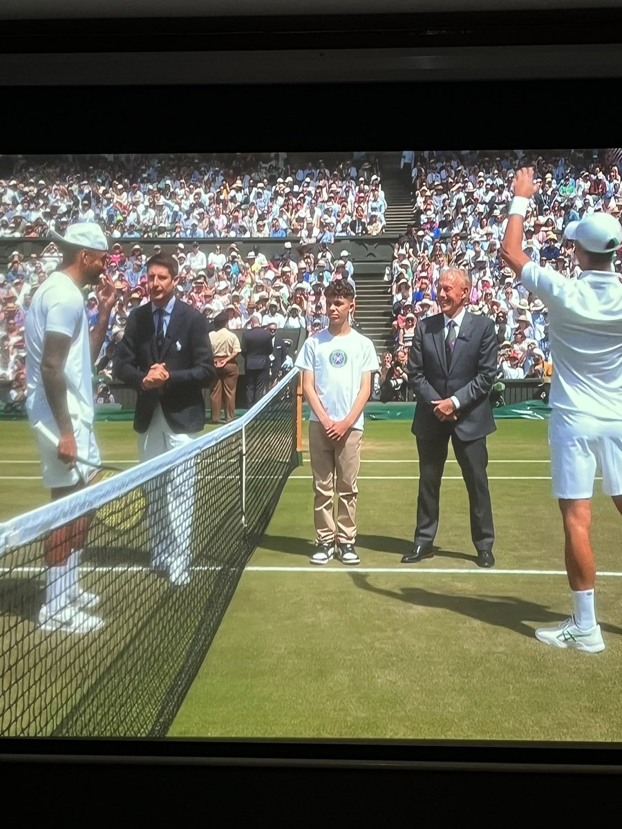 The best Sunday of Summer - the #Wimbledon2022 Men’s Single’s Final! Who do you want to win?