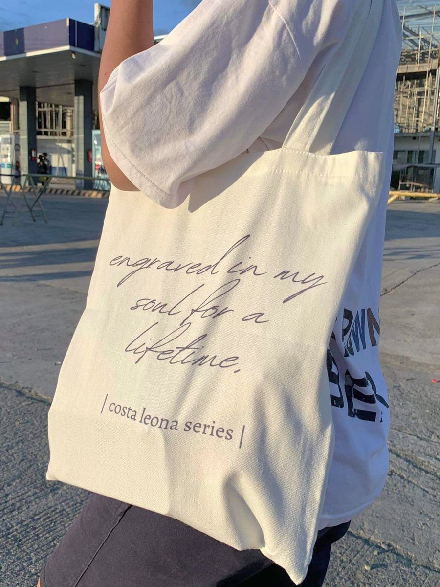 jacriego's tweet photo. | TOTE BAG for P149 (sf excluded) |

hello people, I'm humbly asking for your support for my small business. It's for me to save money for the upcoming books of our Ate J!  

It would mean the world to me if you considered buying, thank you so much! 🫰💗

below is an actual photo https://t.co/r16Ljj35pR