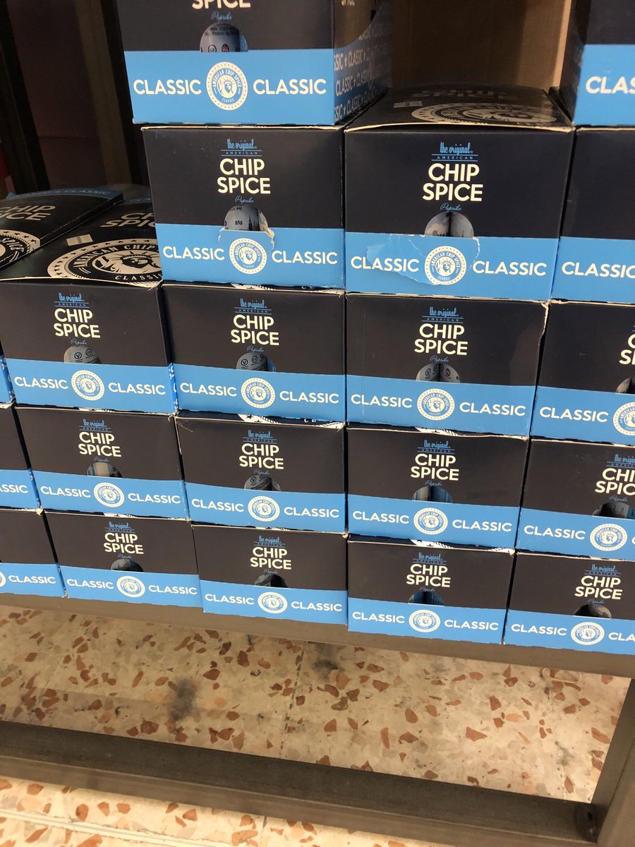 peter_levy's tweet photo. This  supermarket is taking no chances. Ignore if you are not in Hull ha! https://t.co/0PxJk3RmLP