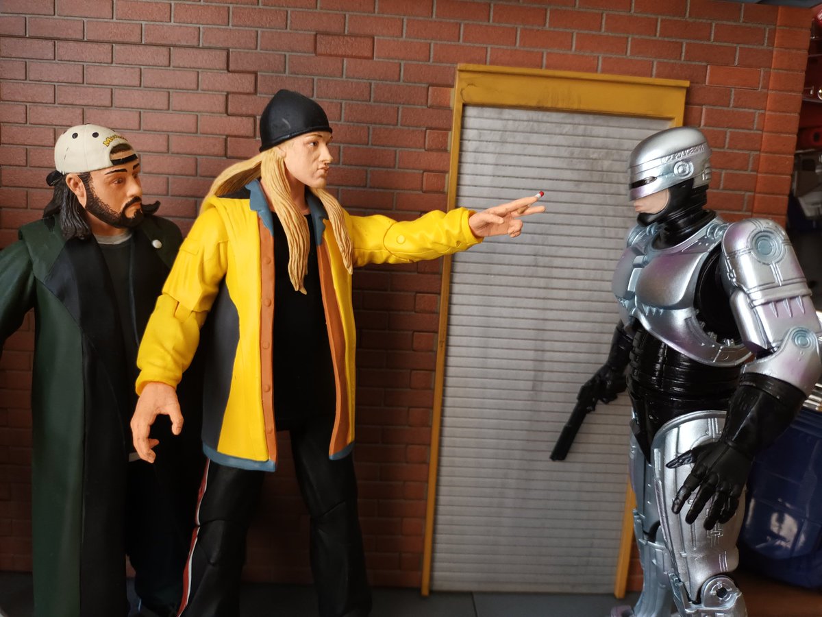 "Sober or high, you're coming with me." <a href="/ThatKevinSmith/">KevinSmith</a>