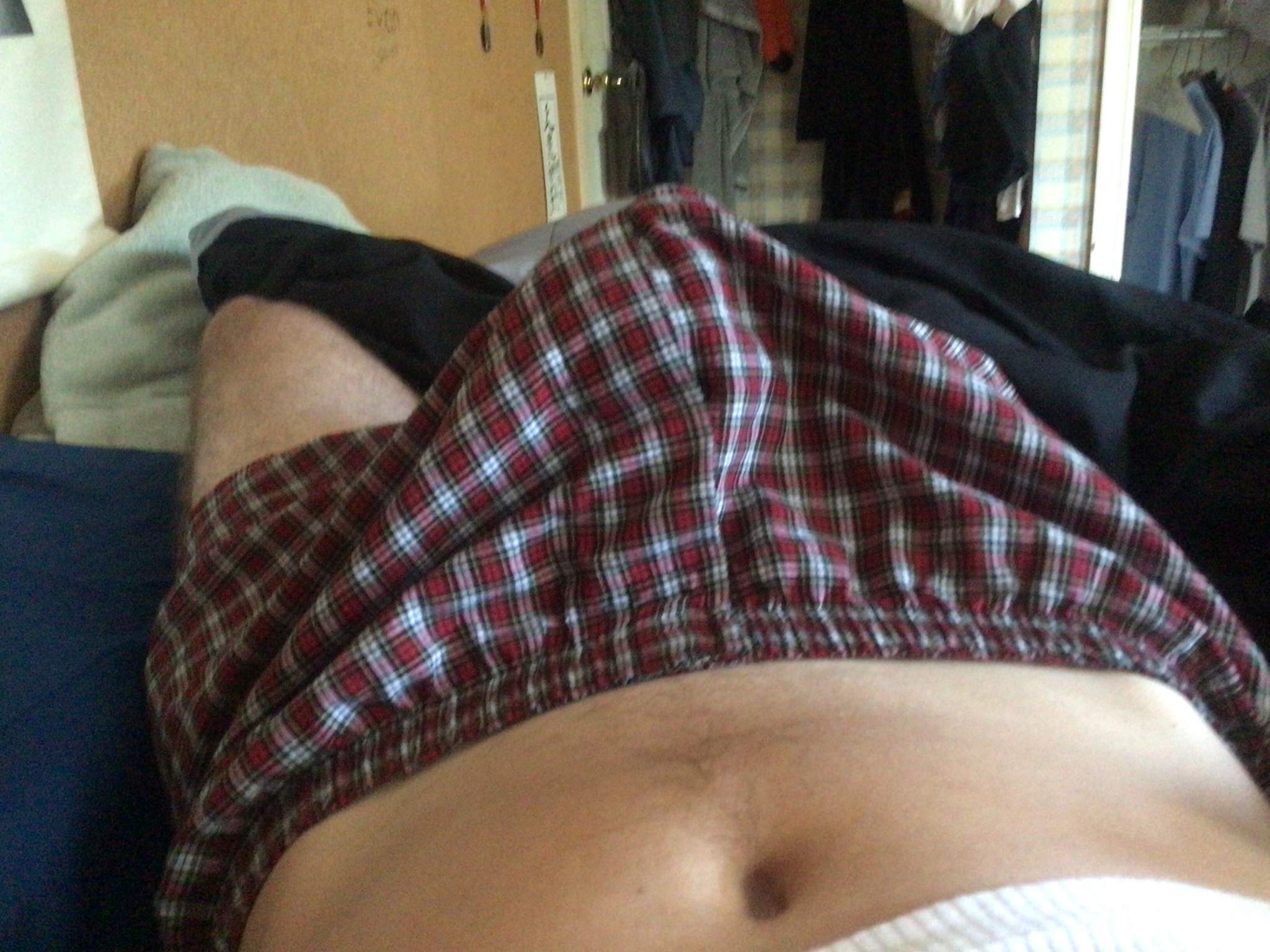 2 pic. Peeking through this morning ;) https://t.co/hsXlqHXqpI