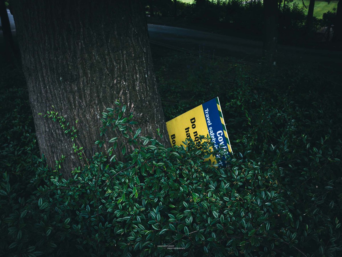 caughtlight's tweet photo. The hidden pandemic
I've been following the exploits of a couple of signs put up at the beginning of the pandemic...the latest replacement has been discarded once again!
#Harrogate #NorthYorkshire #Yorkshire #Sign #Signs #Covid19 #Pandemic #SignsProject https://t.co/S14MgeWJwa