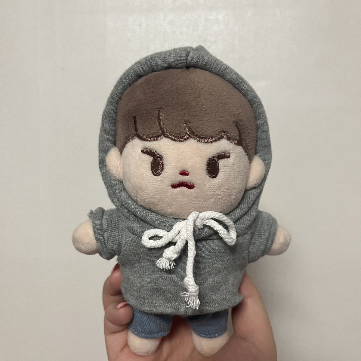 hoshi__data's tweet photo. 세븐틴 호시 도겸 승관 인형 쪼꼬빵 도귤이 뿌린이 양도합니다
쪼꼬빵 5.5
도귤이 3.0
뿌린이 1.0

기본구성 옷 같이 드려요! 도귤이는 코코가방 있어요 셋 다 볼터치 안했고 상태 좋습니다!

디엠 주세요!

HOSHI 순영 DK 석민 SEUNGKWAN 부석순 판매 인형 15cm 인형옷 SEVENTEEN DOLL https://t.co/tTfcI8MJh2