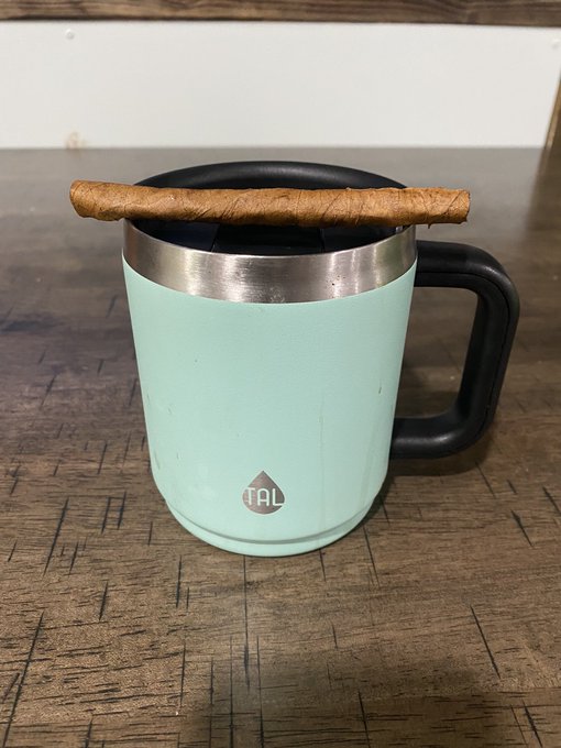 The way I spend my mornings. Would you join me? https://t.co/5meWp0zsVt<a href="/tag/follow"class="tags"><span>#follow</span></a>