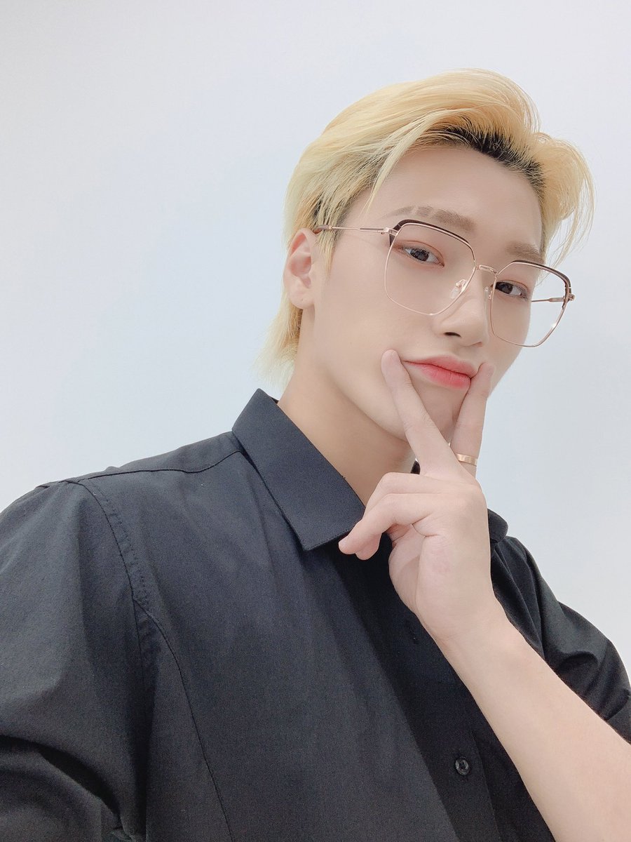 ATINY! Weekend's fast approaching, I hope you are not tiring and burning yourself out throughout the weekdays.