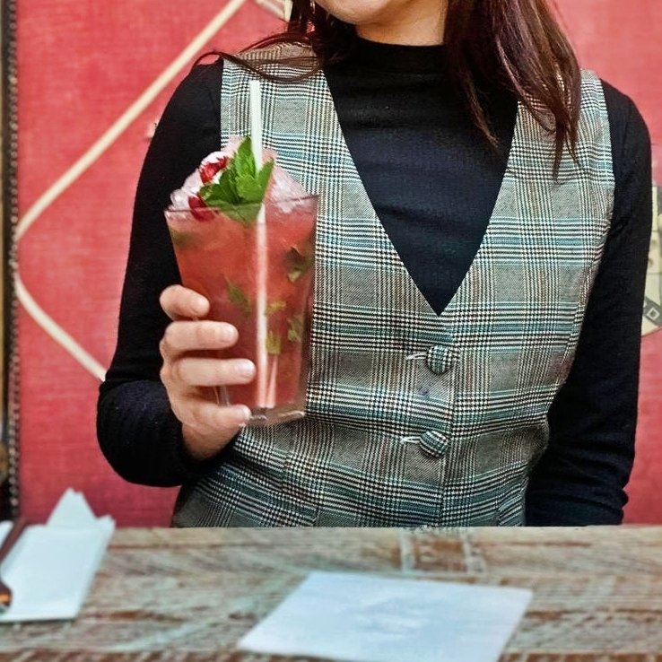 Happy #nationalmojitoday Burbs Fam - our fave is the raspberry mojito but feel free to enjoy whichever you like best 🙌❤