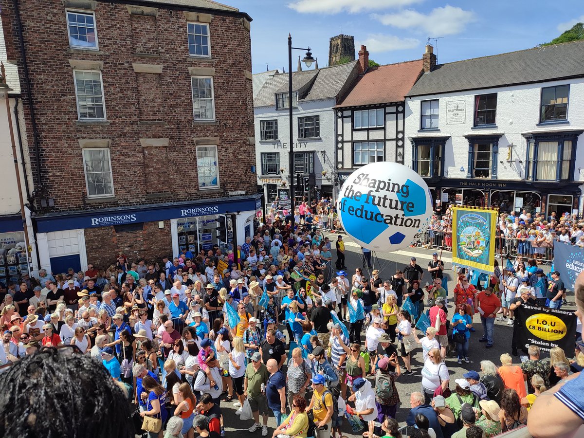An absolute honour to represent <a href="/EquityUK/">Equity</a> at the <a href="/DurhamGala/">Durham Miners' Gala</a> yesterday. So many of our members pivoted to key worker roles in the pandemic and I was privileged to represent them, and to see us stand alongside our sister unions fighting for fair pay and dignity at work