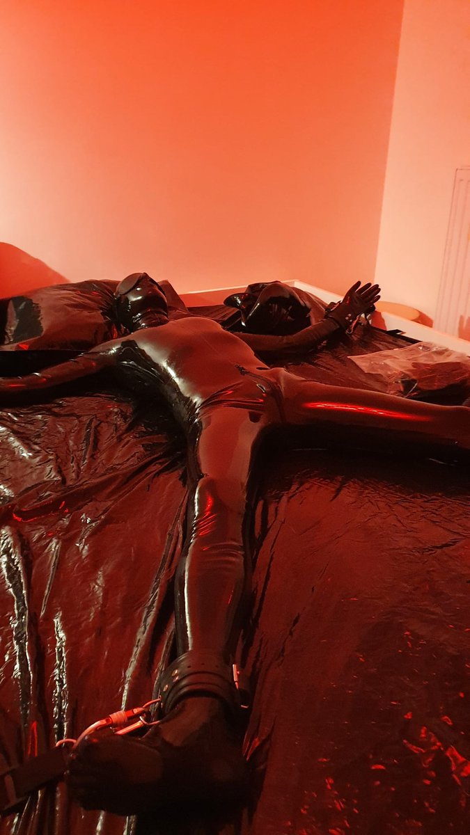 Dropyrub tweet media