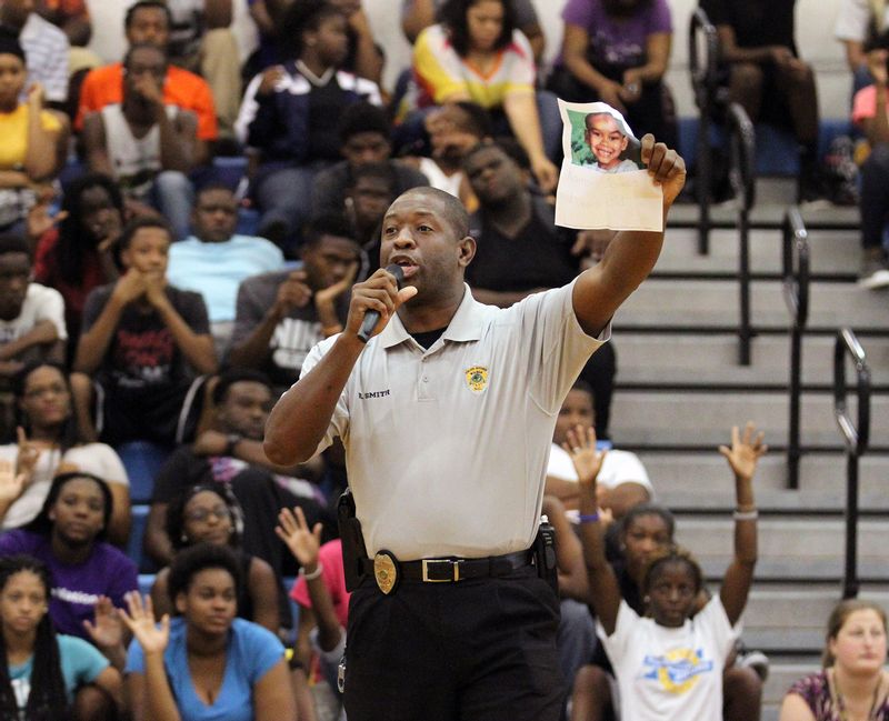 Remembering Captain Reginald K. Smith, 43
Wilson PD #NorthCarolina 
Died Jan. 7, 2022 from #COVID19
23-year career
“Captain Smith served as a mentor and friend to countless Wilson youth.”
 “Miss you Brother!! You were an awesome Captain”
Husband, father of 4
#ExtraordinaryPeople