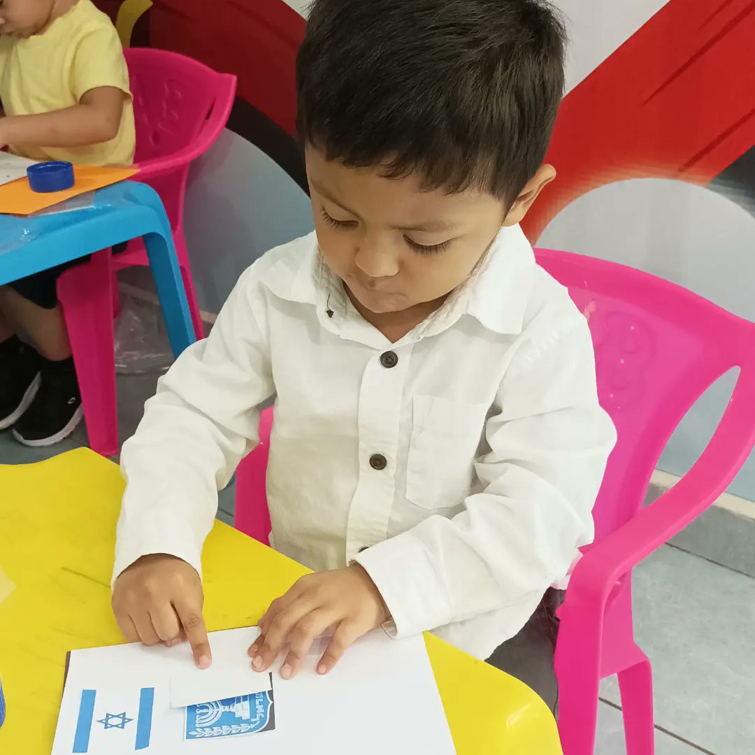 COMPAZITOSBaby's tweet photo. Porque eres pueblo Santo a Jehová tu Dios, y Jehová te ha escogido para que le seas un pueblo único de entre todos los pueblos que están sobre la tierra.
Deuteronomio 14:2 #YoAmoYBendigoAIsrael #CompazitosBaby

@PastorVladimir
@EsmeraldadeRiva https://t.co/h06tgX0Amt