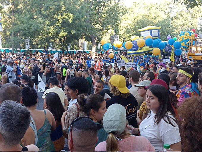 1 pic. Mi primer Pride y me divertí mucho ?#Pride2022 #Madrid ?️‍??️‍⚧️ https://t.co/T9bQM91fmd