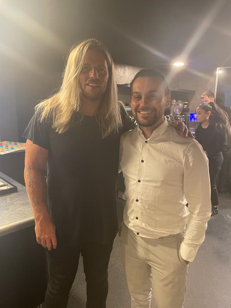 Such an amazing experience last night at the #manbehidethecurtain I would recommend it to anyone.... I got  to go into the kitchen and meet <a href="/hairmetalchef/">Michael O'Hare</a> as well..... Top bloke!