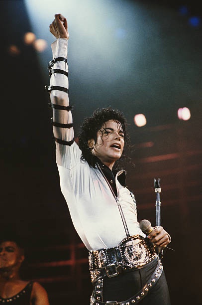 streetwalkah's tweet photo. WOW 1k i love u guys. mj every day 🤍 https://t.co/IXHBcMfzHx