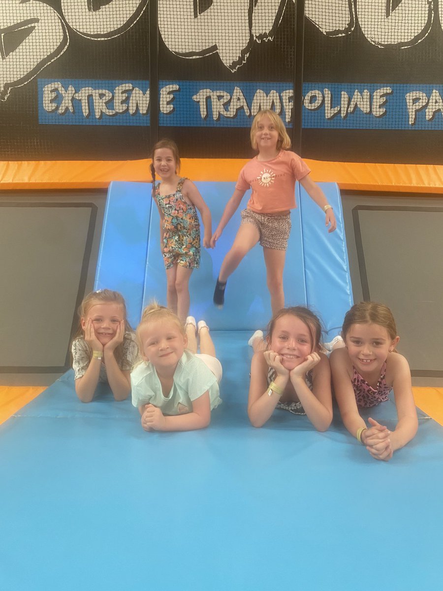 Willow had the best birthday <a href="/southfieldY2/">SouthfieldY2</a>