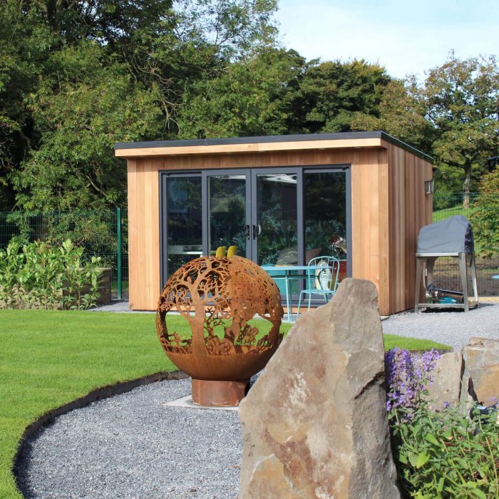 FutureRooms's tweet image. If you have some outdoor space, a #gardenroom could enhance it while creating a dedicated, separate #workspace for use during the day, a TV room that can be enjoyed in the evening and a room for hobbies, exercise or entertaining.
futurerooms.co.uk #brumhour