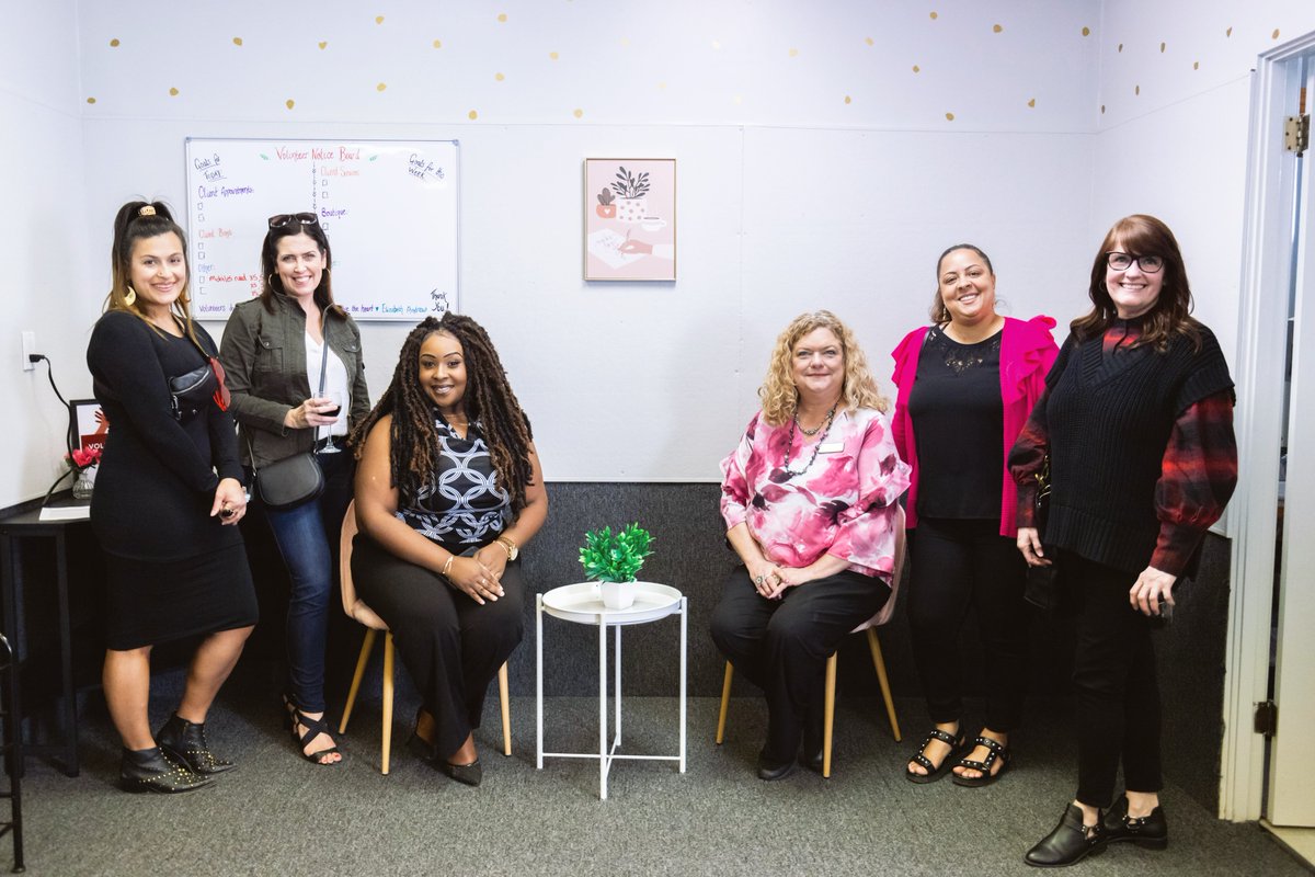 DressforSuccessPgh tweet media