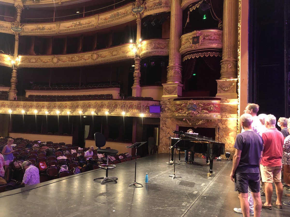 cocobella34's tweet photo. Dernières répétitions avant le grand concert de demain ! #uaf à l'@OONMLR.
@montpellier_
Venez nombreux nous applaudir demain à l,#operaComedie, à 19h https://t.co/ncdHRKKJ2F