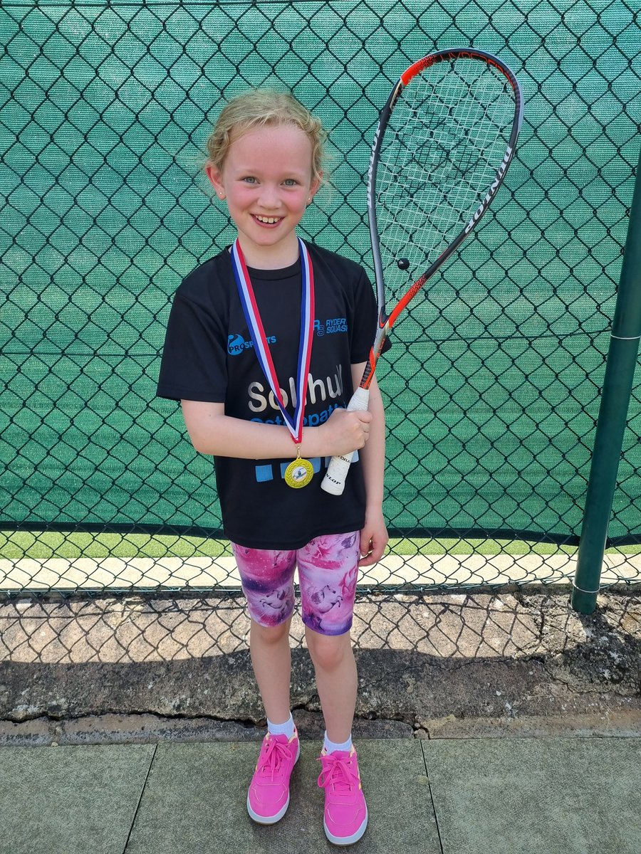 GLK231's tweet photo. Lauren's first squash tournament - won every game! 🏅@RyderSquash @SOLIHULLARDEN @WidneyJS https://t.co/HbVc3rImt0