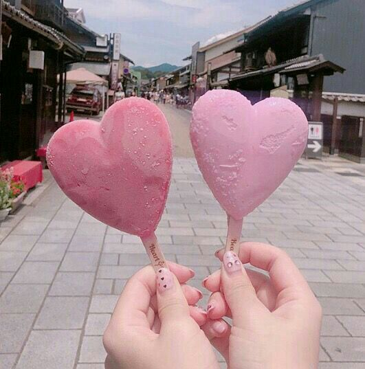 daily_dolce's tweet photo. Heart shaped ice cream https://t.co/BrEdplA2Br
