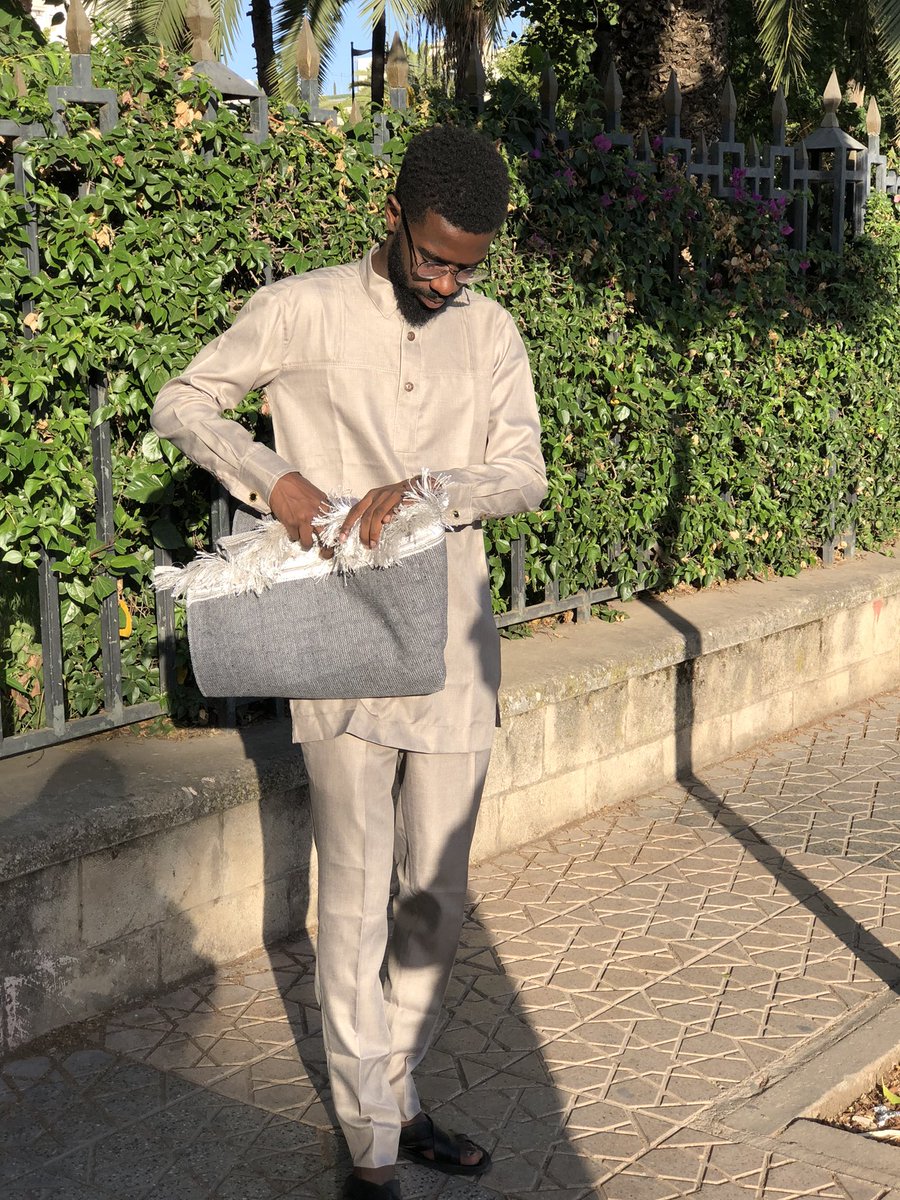 oussouseven's tweet photo. Happy Eid fam ❤️📿  #Sunuselfietabaski2022 https://t.co/s3aEZbd4iE