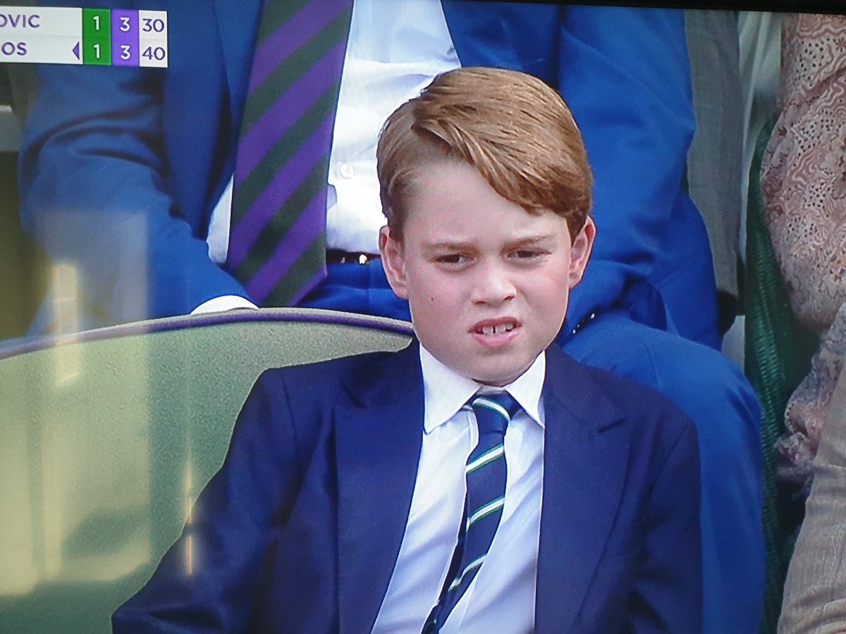 Being forced to sit and listen to <a href="/NickKyrgios/">Nicholas Kyrgios</a> tantrums got me like:

#wimbledon #Kyrgios #Djokovic