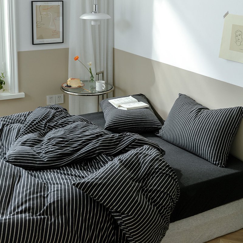 ･῾ ᵎ 🏸⛅️ hola♡̶🖐🏼
— พร้อมส่งค่า

1 set : 6 piece
⋆｡˚ ผ้าปูที่นอน (รัดมุมทั้ง4 มุม) , ผ้านวม1 ผืน
ปลอกหมอน2 ชิ้น , ปลอกหมอนข้าง2 ชิ้น
ขนาด 3.5 / 5 / 6ฟุต ราคา 450-. ส่งฟรีขนส่งเอกชน

☁️🦋﹆🌈 •₊˚ 
#ผ้าปูที่นอน #พร้อมส่ง #รับตัวแทนจำหน่ายฟรี