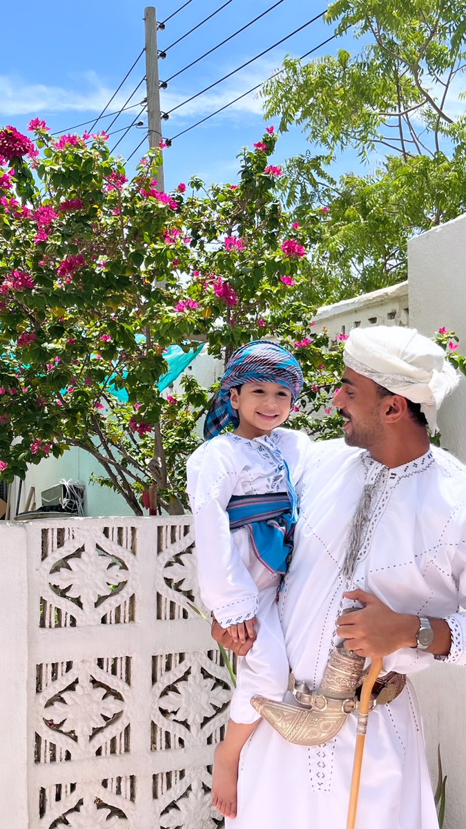 Talal_Mahdali's tweet photo. الدشداشة الصورية https://t.co/UcUno4MYUr