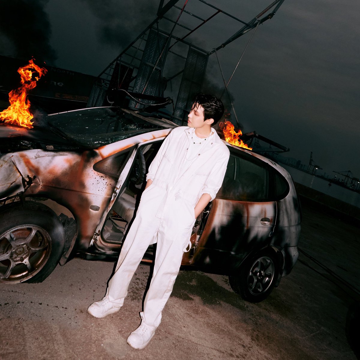 __Amyyyyyyy_'s tweet photo. j-hope '방화 (Arson)' Concept 1
#jhope #제이홉 #JackInTheBox 
#jhope_방화 #jhope_Arson https://t.co/M55b61in1H