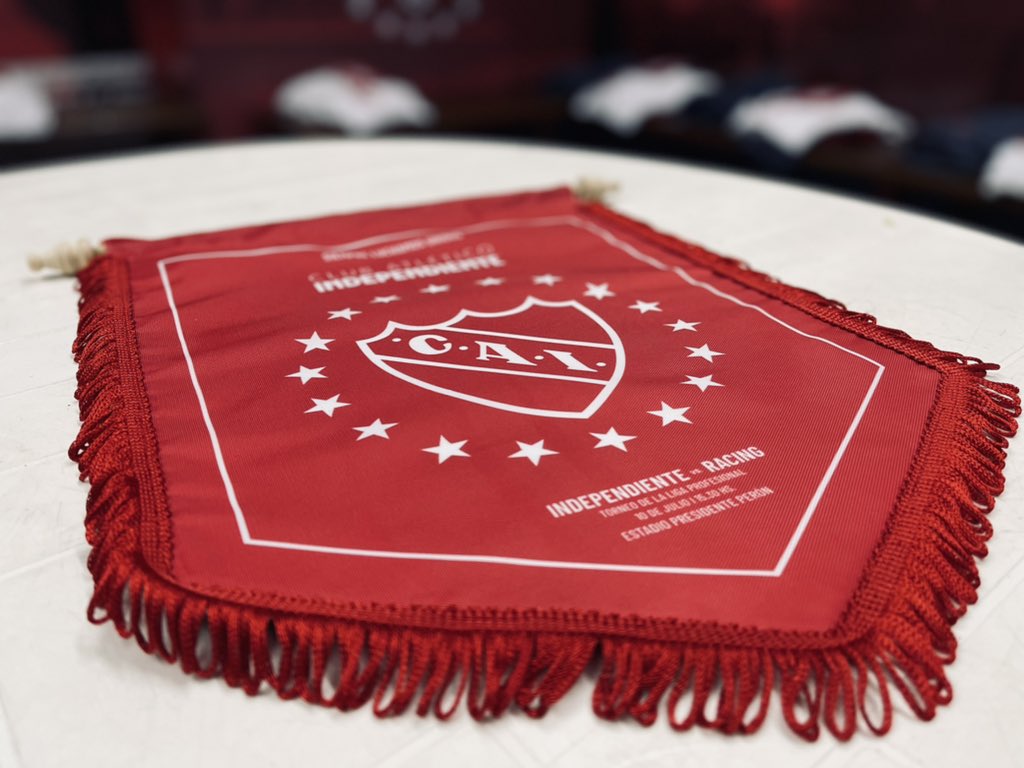 Lo que yo siento por vos #Independiente ❤️

HOY HAY QUE GANAR

#TodoRojo 🔴