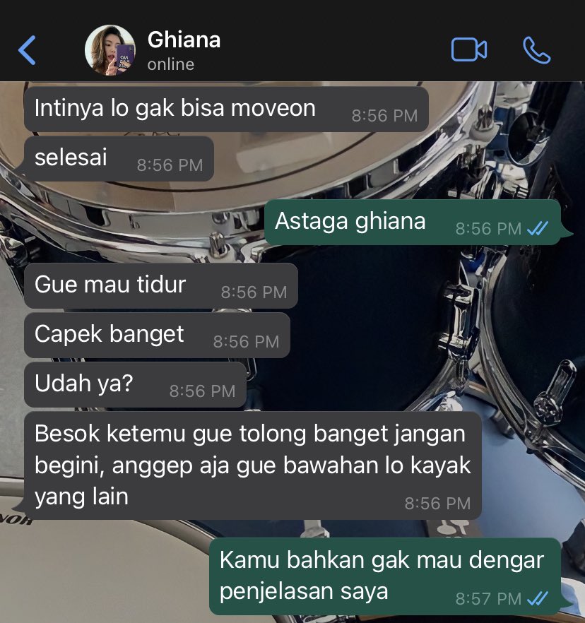 Erina tweet media
