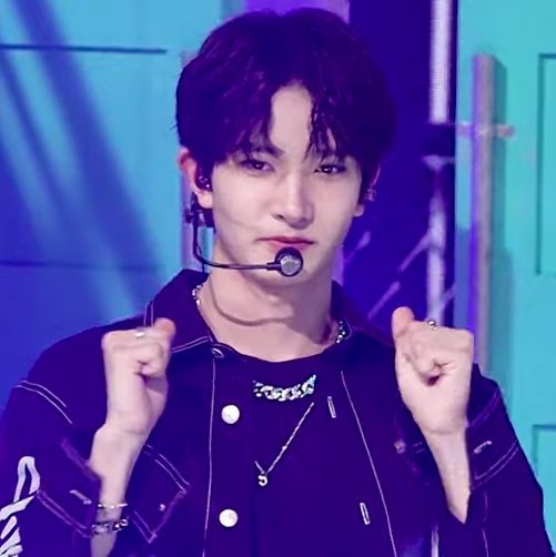 _fancyjoy's tweet photo. isn’t heeseung the cutest https://t.co/2UYZznoT59