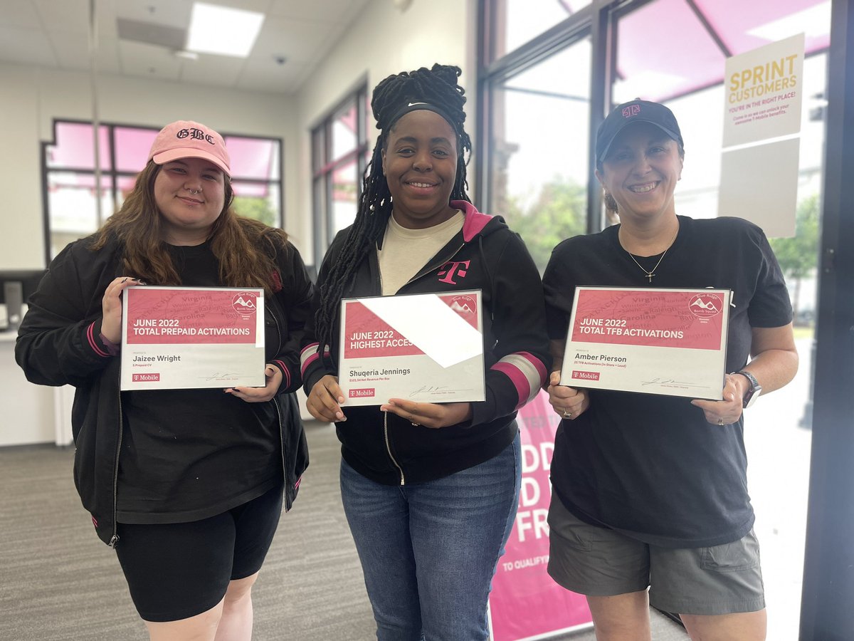 Another great Sunday meeting in Roanoke!  Sharing best practices and recognizing the outstanding June achievements of our ME’s! #roanokerising #bombsquad #herecomestheboom #beastmode