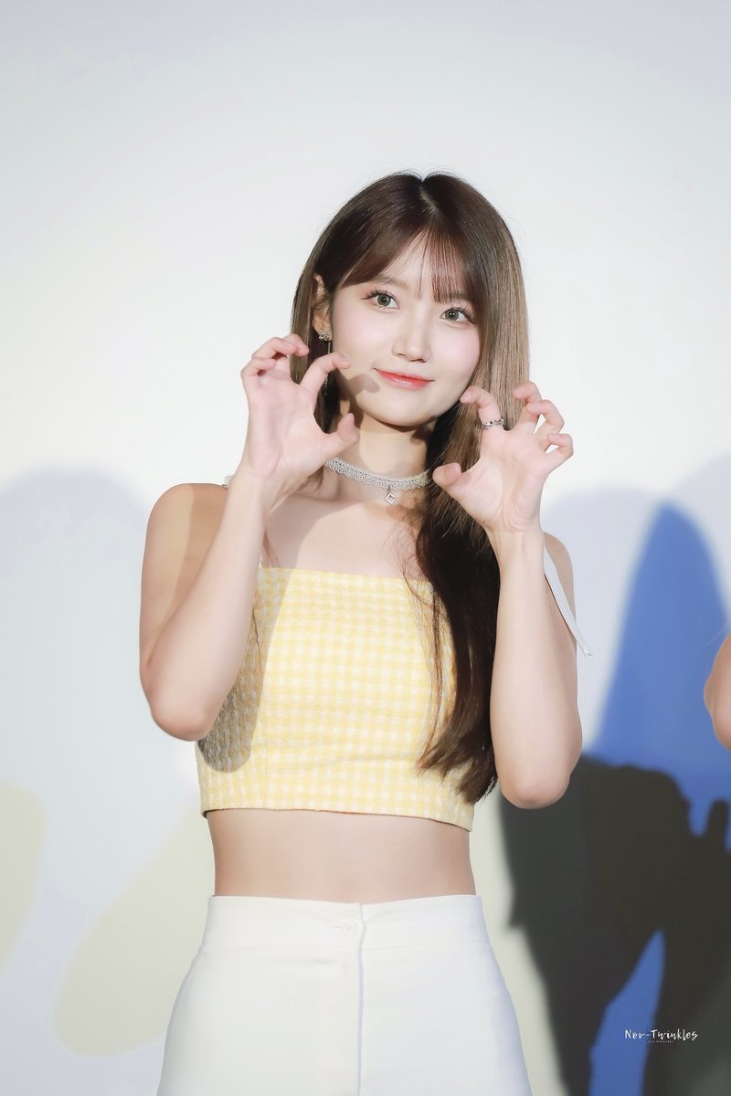 Nov_twinkles's tweet photo. Saturday 220706 K-SQUARE 3F 

ฅ(`ω´)ฅですね

#Saturday #세러데이 #セロデイ #주연 #Juyeon 🦁 https://t.co/GtxFFAE7X4