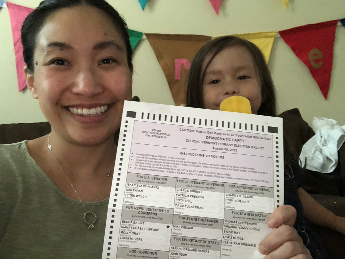 BeccaBalintVT's tweet photo. Dr. Hannah Porter, a medical resident and union organizer at UVMMC, voted for Becca! In April, UVMMC residents and fellows voted to unionize. This was due in no small part to Hannah's hard work. 

Thank you, Hannah! 🙌🏼 Make sure you have a plan to vote! #vtpoli https://t.co/crNDHKOwkE