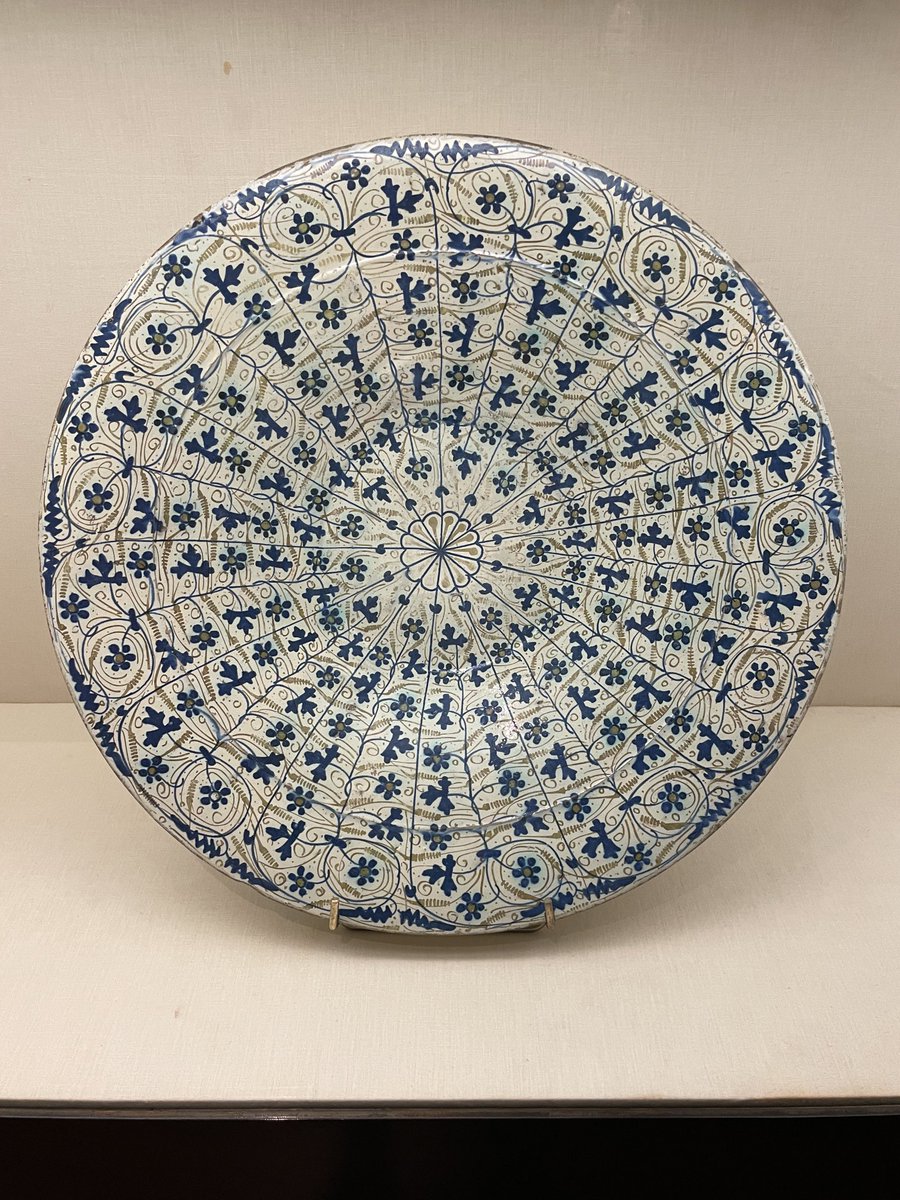 ManuelTHERY's tweet photo. Front view of a #microtubule. 
Glaze, Spain, XV century. ⁦@TheGulbenkian⁩ https://t.co/jvLyrdR0s0