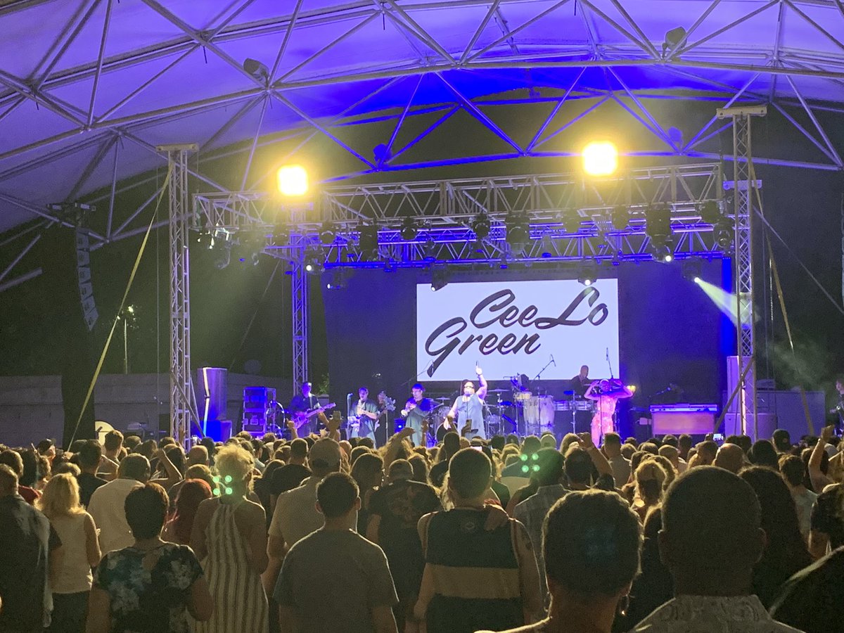 whatzupftwayne's tweet photo. Thank you @CeeLoGreen, that was fun! @ThreeRiversFest #ceelogreen #ceelo #TRF22 #threeriversfestival #fortwayne #whatzupftwayne https://t.co/WFNPgon3V4