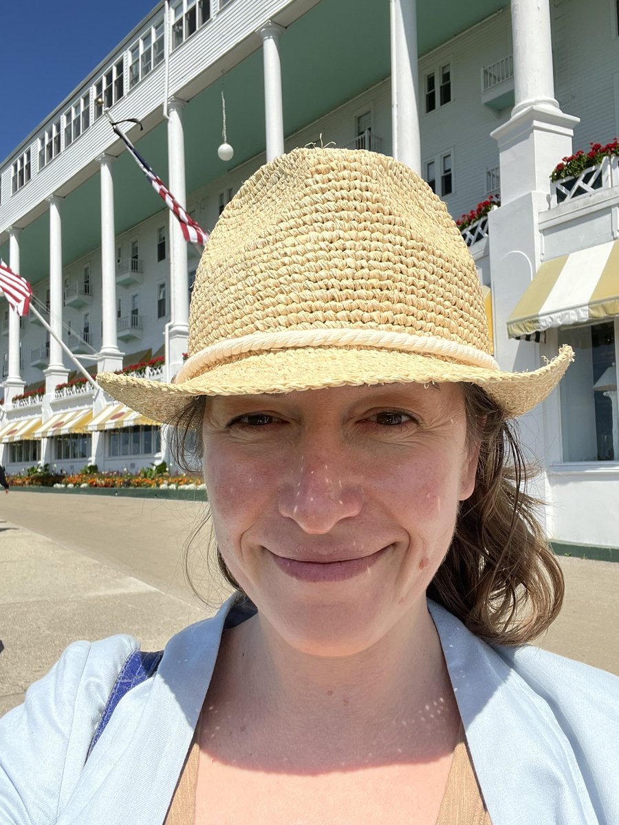 l_oshman's tweet photo. @MIFamilyDocs thank you to our staff members for an impressively well run meeting and being terrific hosts! Great education + relaxation + networking = rejuvenated doctor!!! https://t.co/cTiOD5prM5